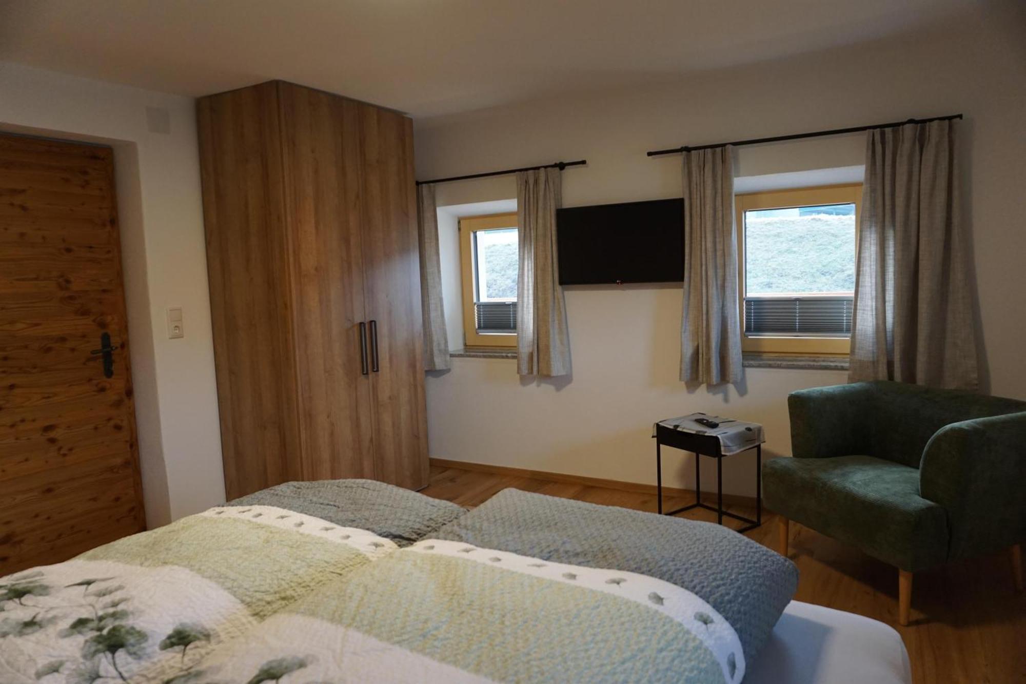 Apartments Edinger Soll Exterior photo
